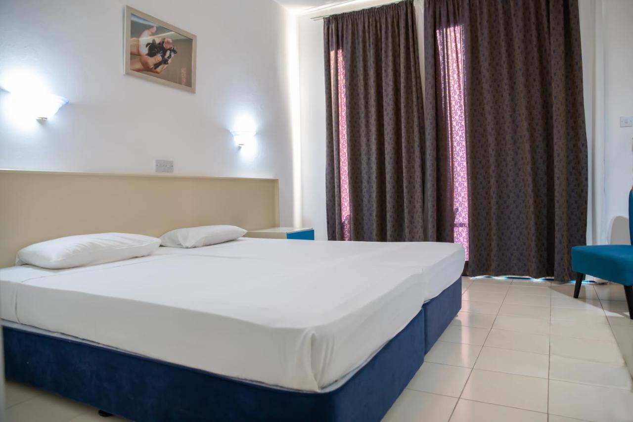 West End Hotel Peyia Exterior foto