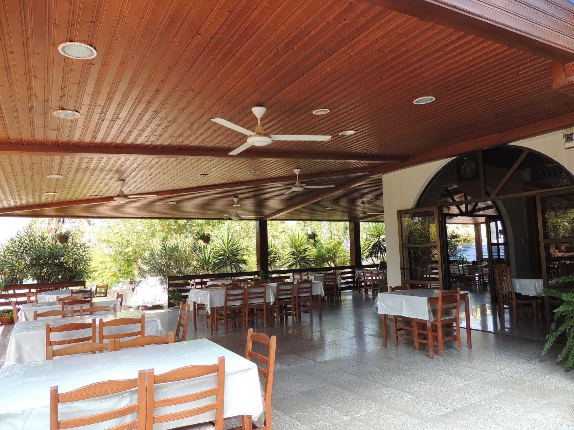 West End Hotel Peyia Exterior foto