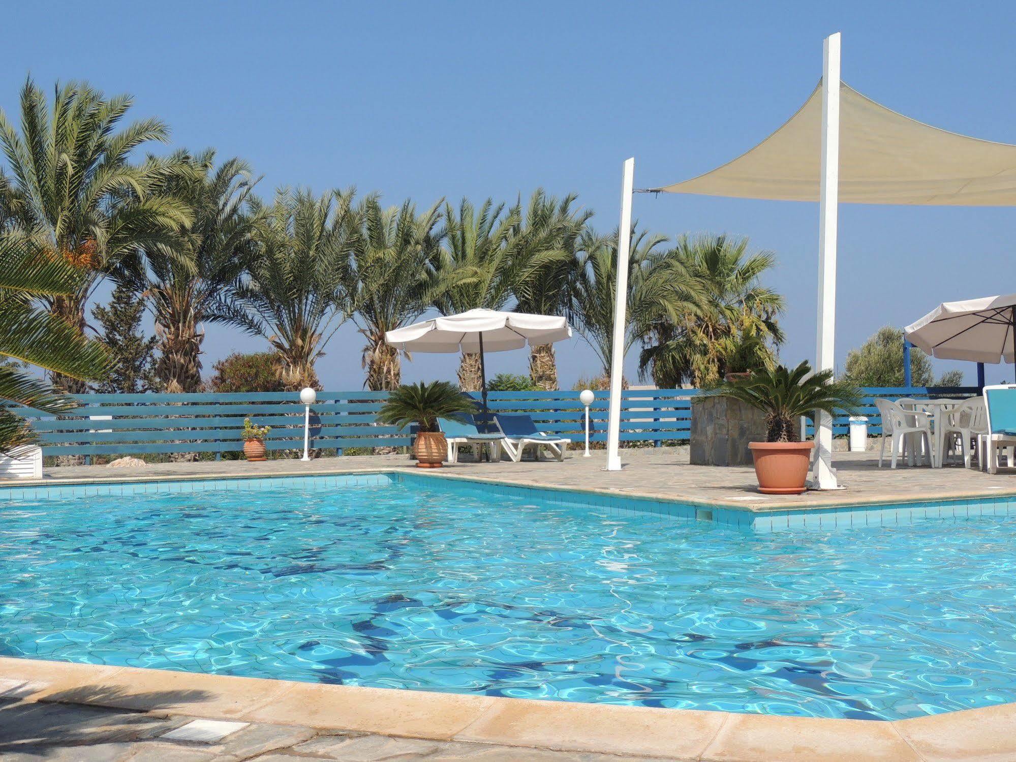 West End Hotel Peyia Exterior foto