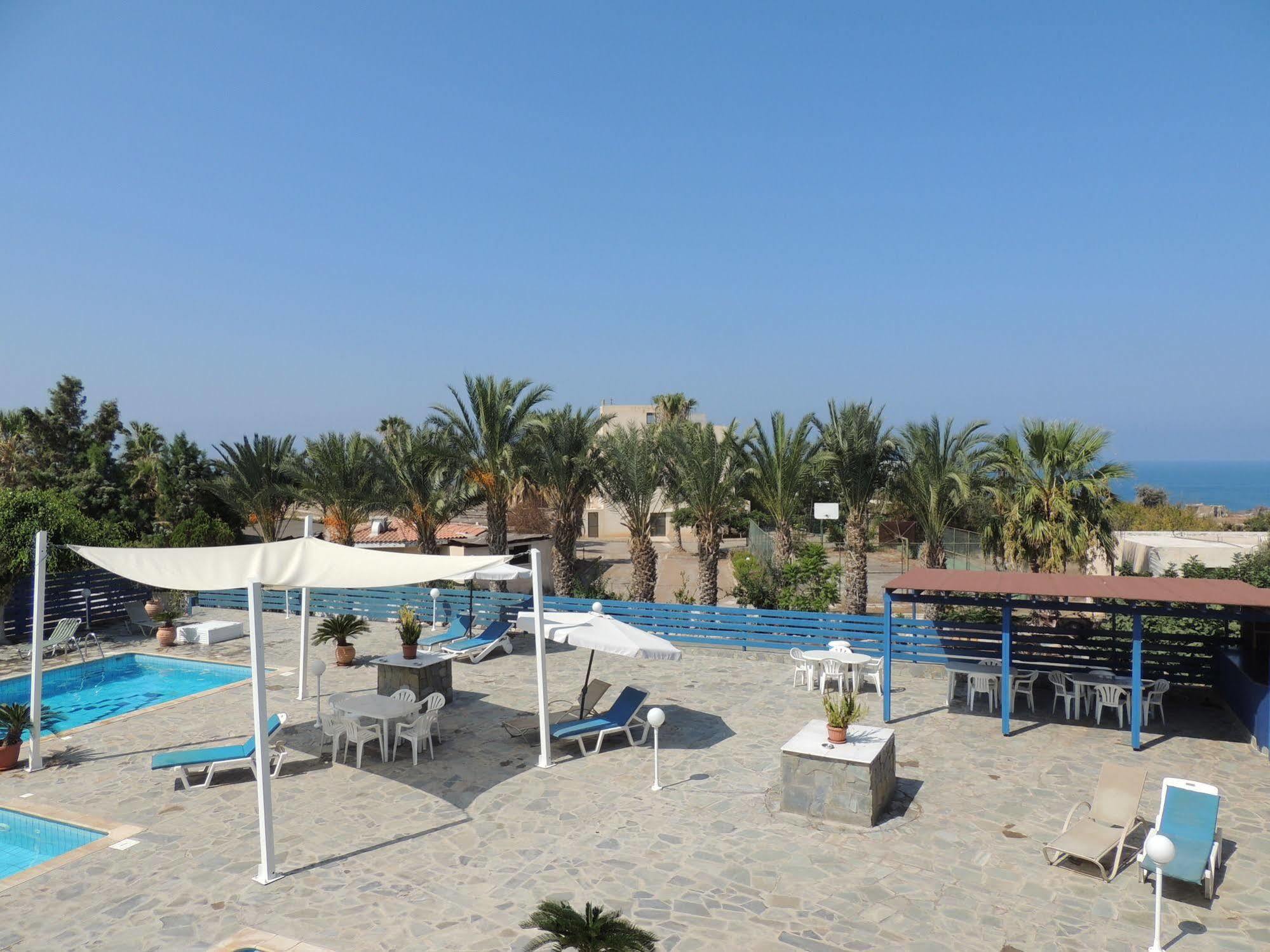 West End Hotel Peyia Exterior foto